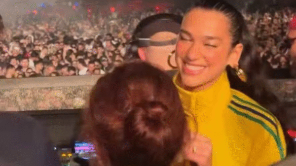 Após realizar show lotato em SP, Dua Lipa é flagrada curtindo festa usando moletom do Brasil