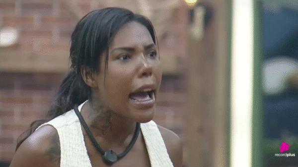 A Fazenda 17: Carol Lekker ameaça desistir do reality após Kathy Maravilha ir para Roça especial