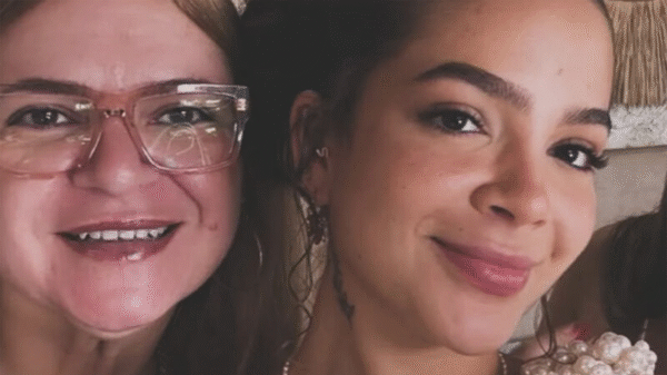 Pai de Mel Maia comparece à delegacia após morte da ex-mulher, Débora Maia
