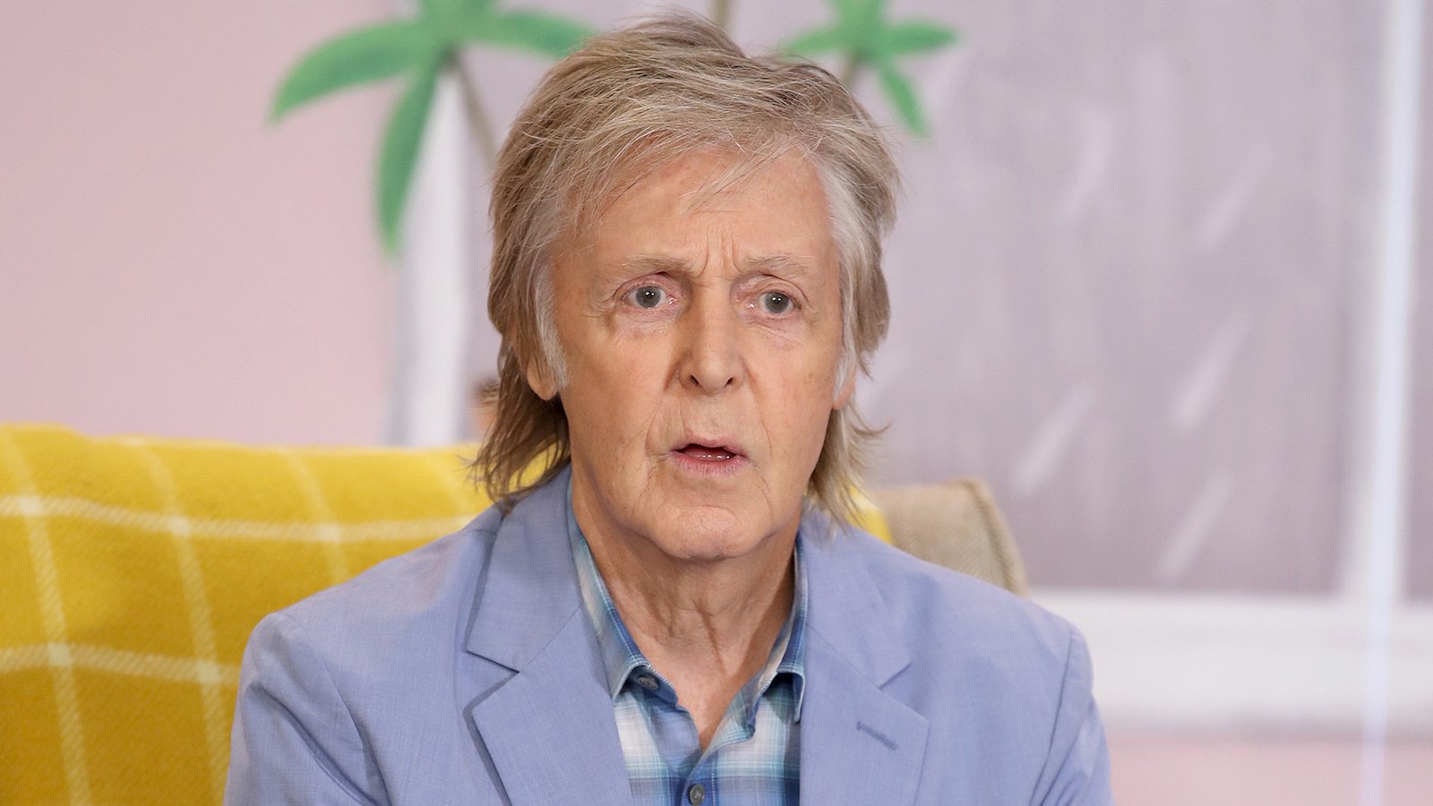 Paul McCartney relembra o momento em que soube da morte de John Lennon: “Simplesmente inacreditável”
