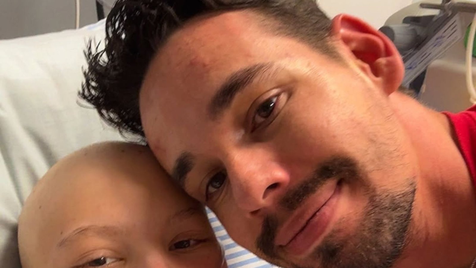 Isabel Veloso surge em nova inédita ao lado do marido durante internação: “Seguimos juntos”