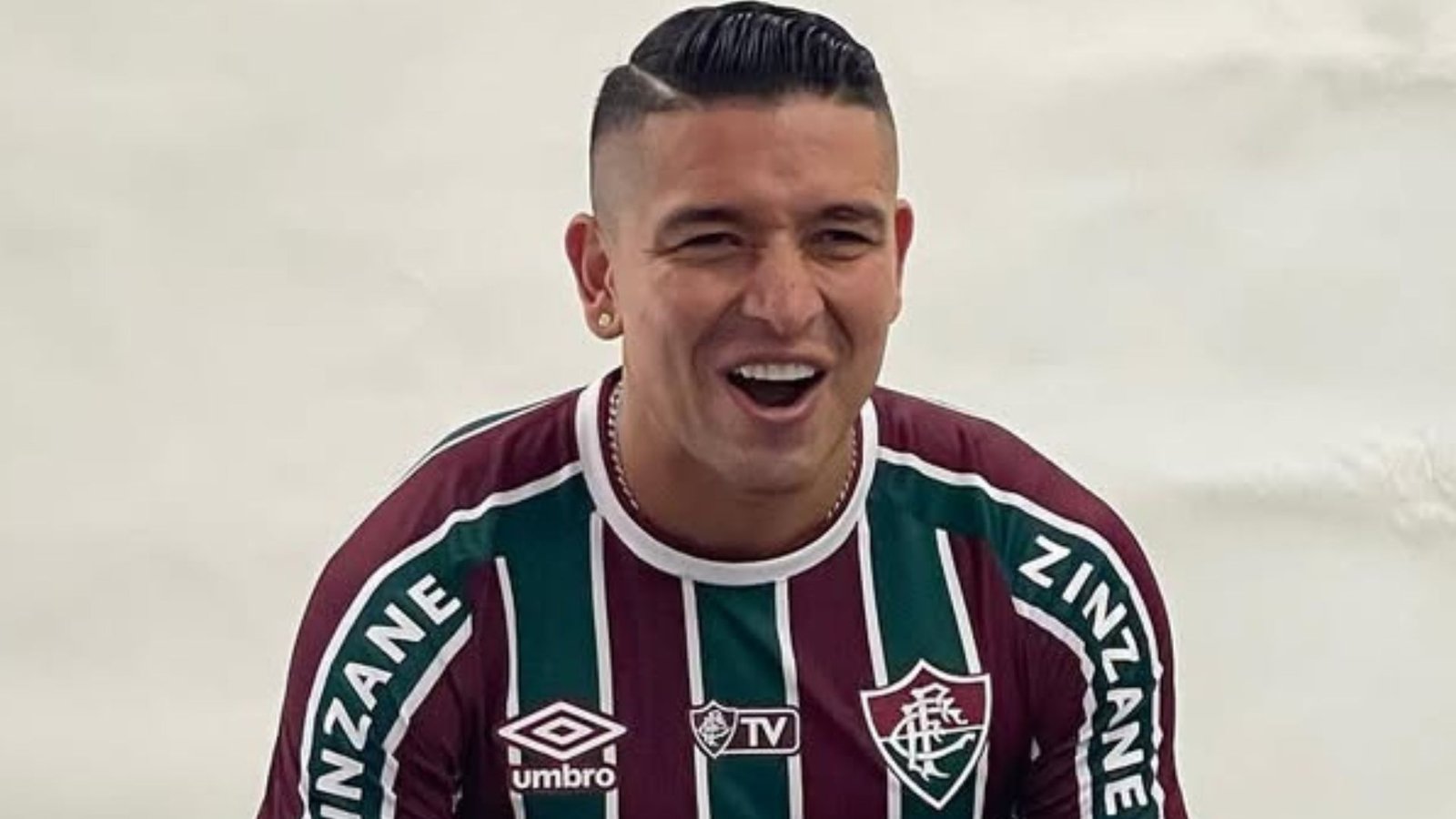 Ex-jogador do Fluminense, Mario Pineida é assassinado após pedir proteção no Equador