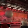 Funcionário da Disney é atingido por pedra cenográfica durante show em parque da Flórida