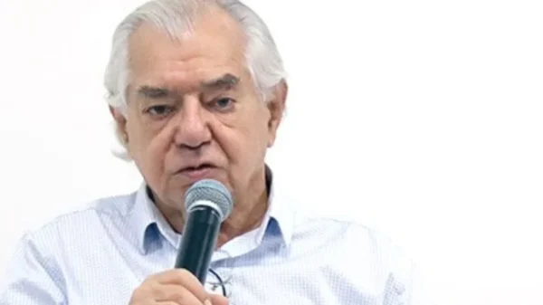Quem era José Álvaro Moisés, fundador do PT que morreu após se afogar no litoral de SP