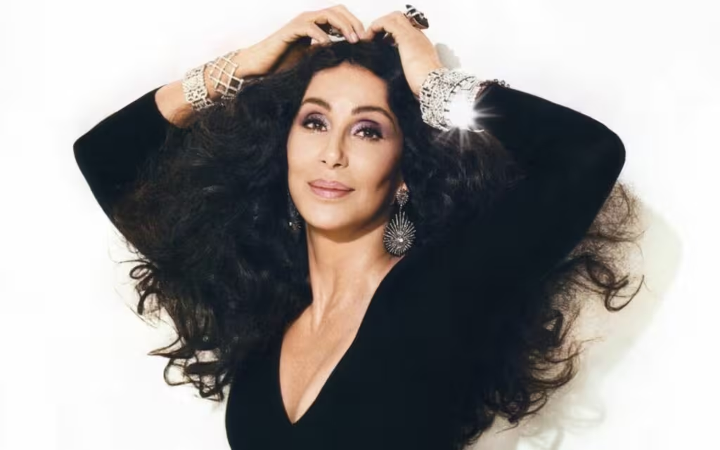 Filho de Cher vai a julgamento às vésperas dos 80 anos da cantora