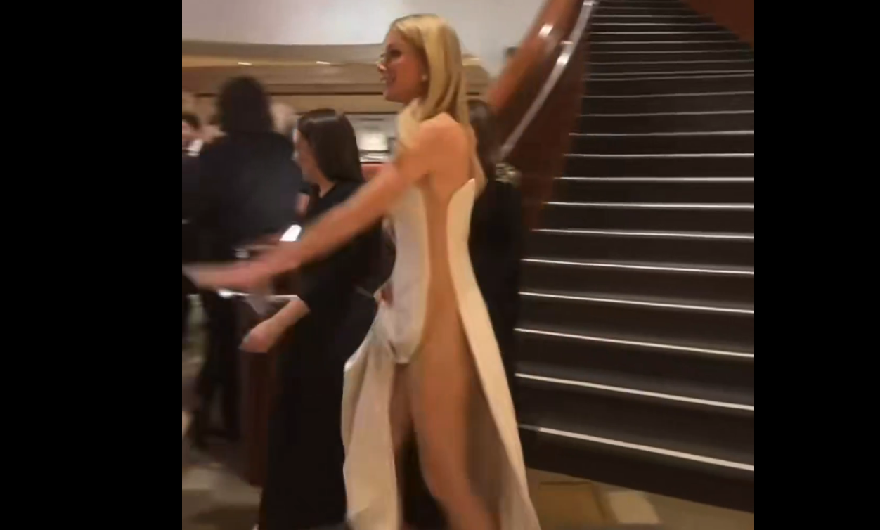 Gwyneth Paltrow vestido lateral nua
