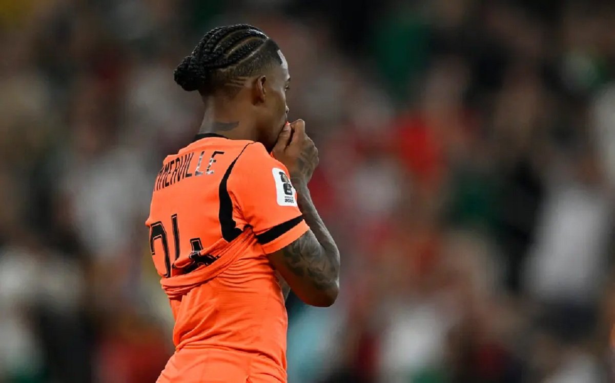 Holanda denuncia ataques após eliminação