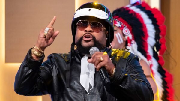 Cantor Victor Willis, o policial do grupo Village People, morre aos 74 anos 3 Victor Willis morre 74 anos