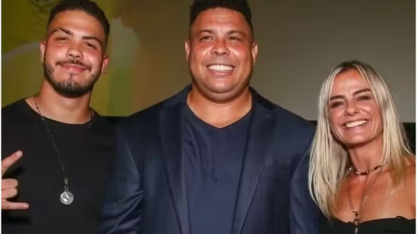 Filho de Ronaldo cogita disputar a Copa de 2030 e recebe incentivo da mãe 4 image