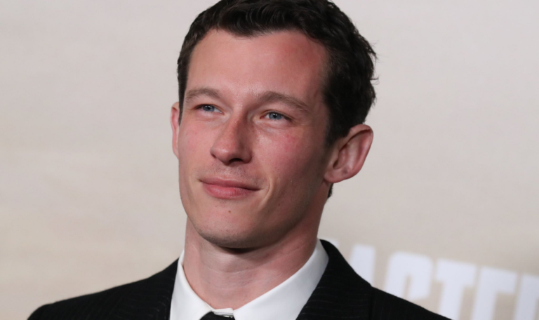 Nu frontal de Callum Turner, marido de Dua Lipa, viraliza nas redes 49 nu frontal Callum Turner