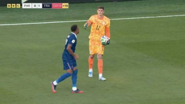 Vídeo: Mbappé deixa goleiro do Paraguai no vácuo e reação viraliza 41 polemica mbappe paraguai