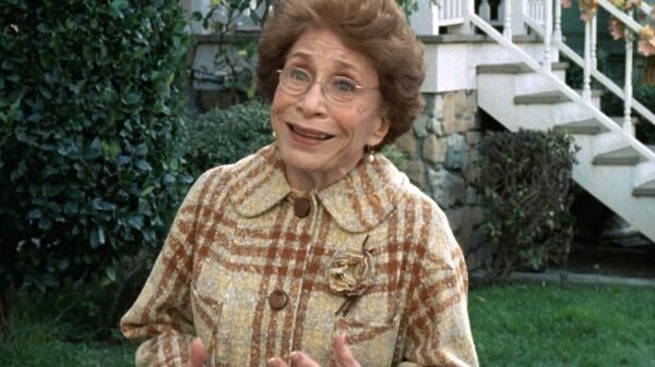Morre Bunny Levine, atriz de 'Gilmore Girls' e 'La La Land', aos 97 anos 1 Bunny Levine Gilmore Girls 082326 e9b5540e415e494187d2c1a1eb977434