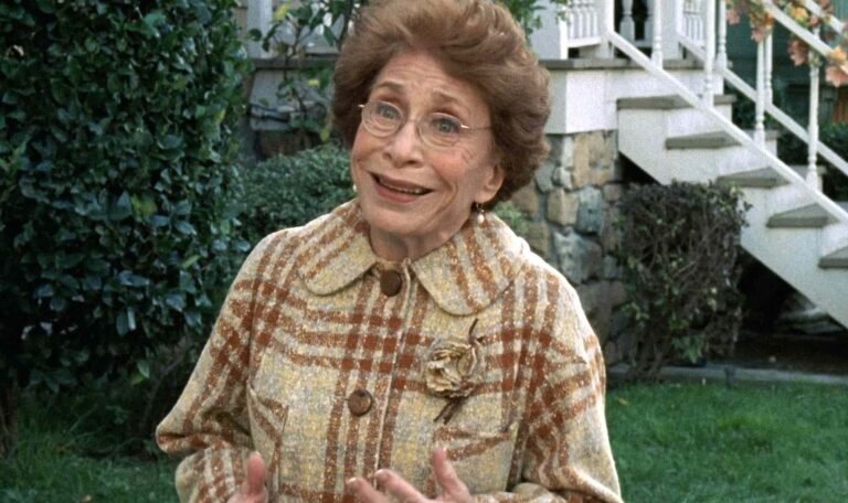 Morre Bunny Levine, atriz de 'Gilmore Girls' e 'La La Land', aos 97 anos 48 Bunny Levine Gilmore Girls 082326 e9b5540e415e494187d2c1a1eb977434