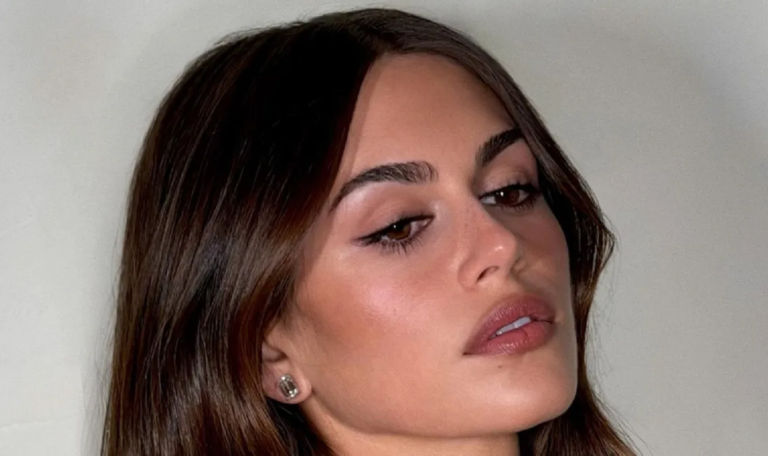 Filha de Cindy Crawford diz ter passado por exorcismo na infância: "Possuída" 51 Filha de Cindy Crawford revela já ter passado por exorcismo