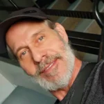 Nico Puig vai processar pastor que afirmou ter vivido relacionamento com o ator 51 Fy5QXAAo lgbt