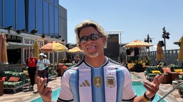Quem é Arthur Lima, acusado de trair ex-namorada com outro homem? 11 SaveClip.App 753150817 18571478452071930 9192712891081406788 n