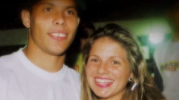 Viviane Brunieri afirma que namorou Ronaldo por interesse e que sexo não era prazeroso 3 inserir um titulo (3) vbemhm5u57ax