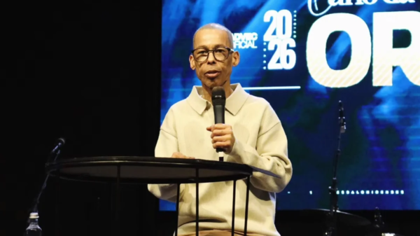 Morre o cantor gospel Marquinhos Menezes aos 56 anos após luta contra o câncer 16 morre Marquinhos Menezes