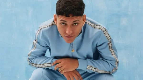 Quem é La Cruz? Cantor venezuelano viralizou com clipe picante 4 Quem é La Cruz? Cantor venezuelano viralizou com clipe picante