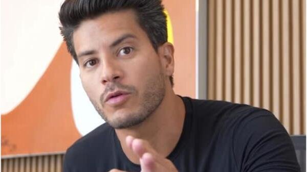 Arthur Aguiar quebra o silêncio após especulações sobre dívidas e ação de despejo 1 Arthur Aguiar quebra o silêncio após especulações sobre dívidas e ação de despejo