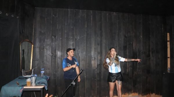 Tom Pous e Ixchel_333_ unem idiomas e perspectivas no single “Essence”