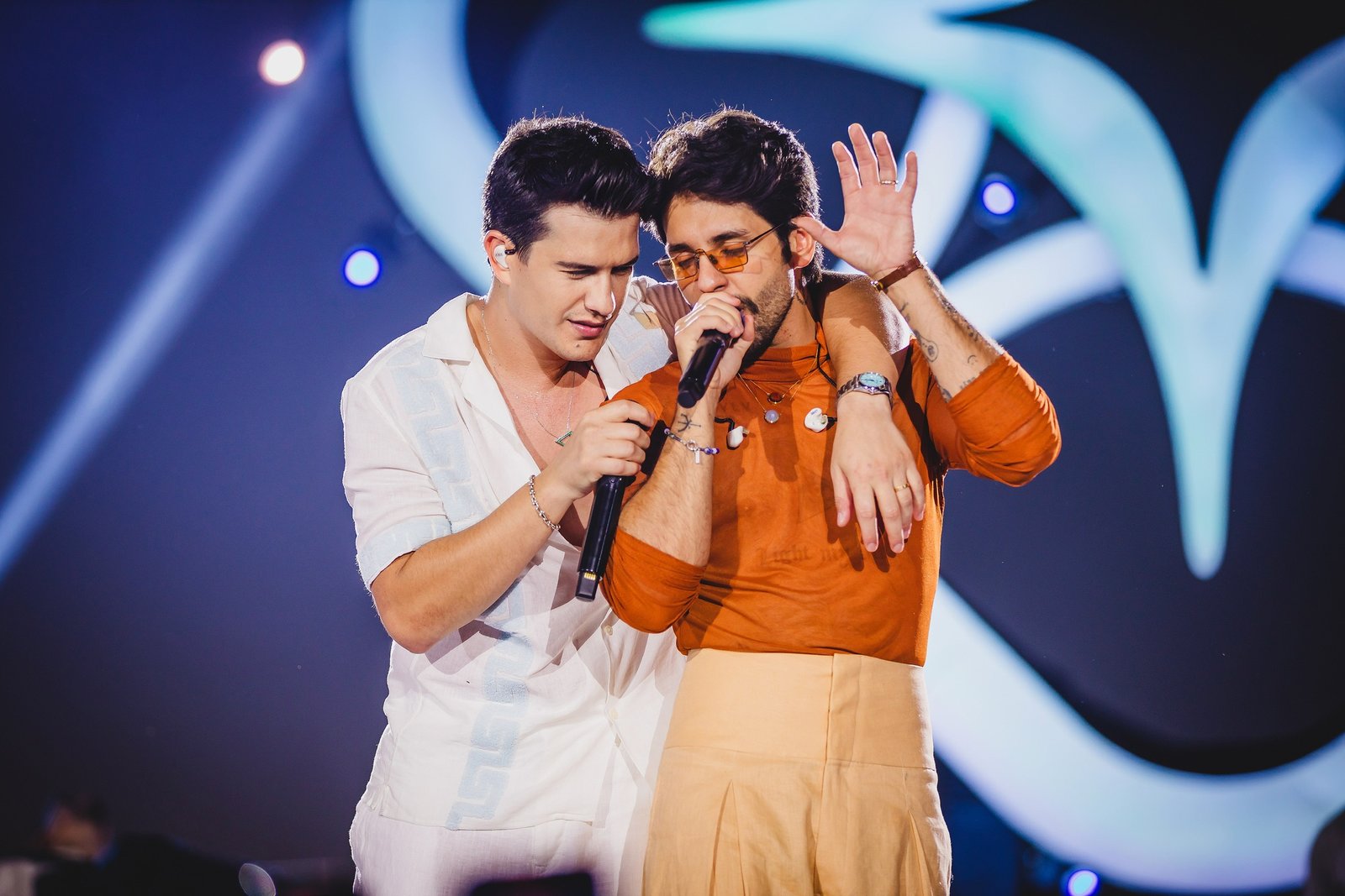 Sucesso de “Flash” e trend dos perfumes: conheça Hugo & Guilherme, dupla dona do hit sertanejo