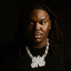 Briga em festival deixa quatro feridos; rapper Lucki aparece ensanguentado em vídeos
