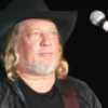 Ícone da música country, John Anderson morre aos 71 anos