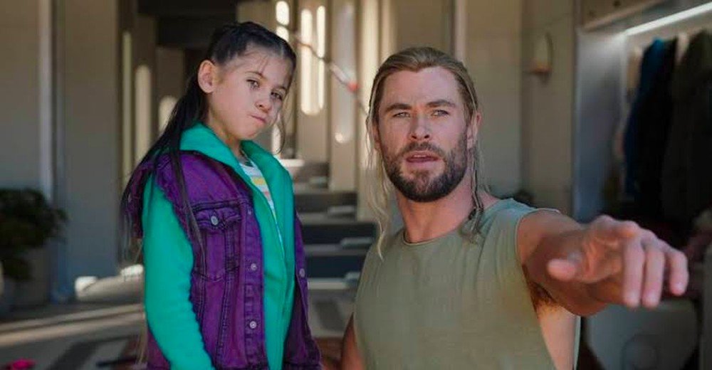 Chris Hemsworth celebra vitória da filha de 14 anos em rodeio e divide opiniões nas redes sociais