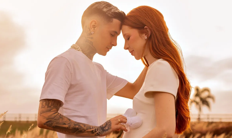 Aos 19 anos, Soso Careca anuncia gravidez do primeiro filho com MC Paiva; veja