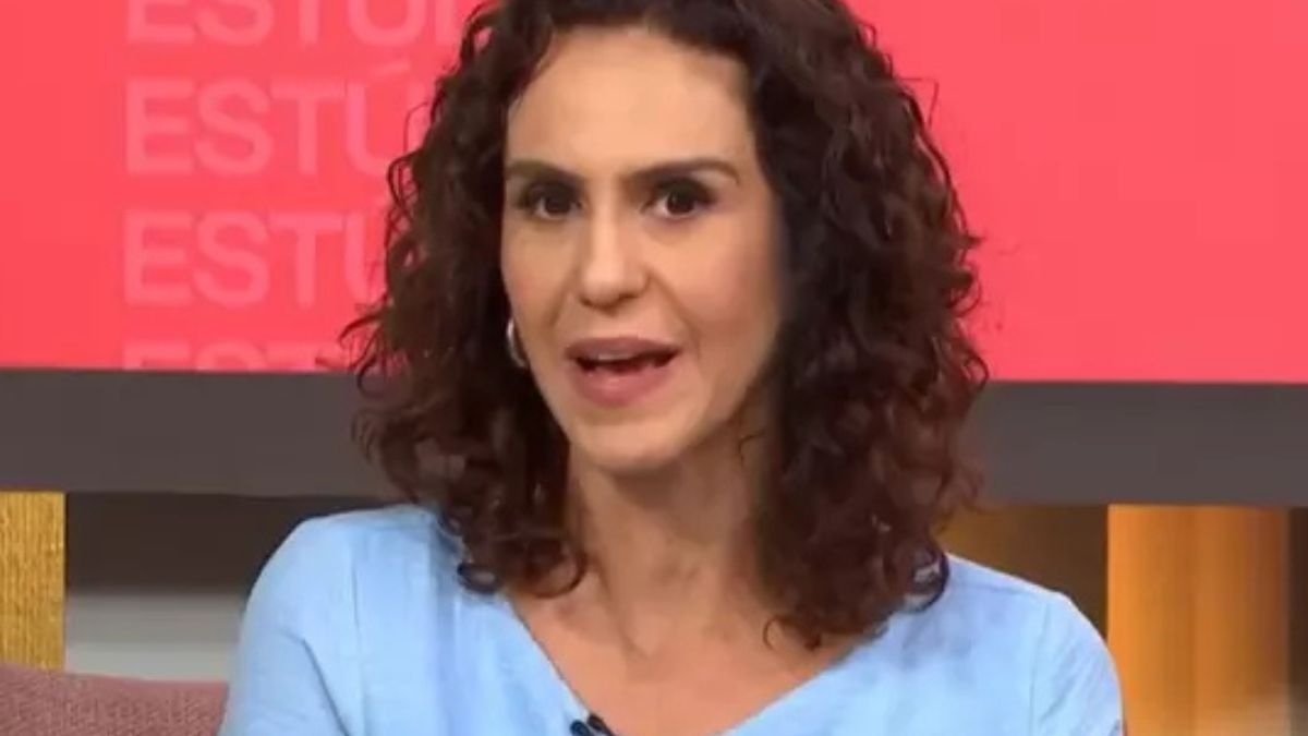 VÍDEO: Malu Gaspar é desmentida ao vivo após soltar informação falsa sobre buscas contra Flávio Bolsonaro