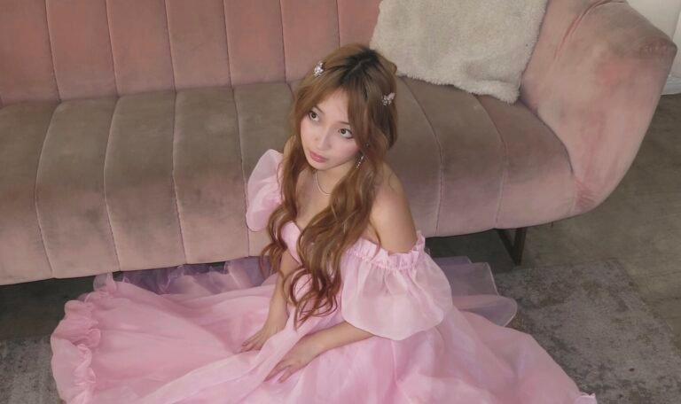 Paige Kei aposta no indie pop romântico e constrói identidade musical autoral 51 Paige Kei aposta no indie pop romântico e constrói identidade musical autoral