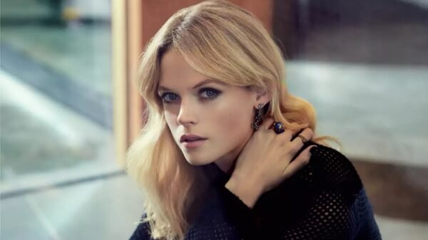 Quem é Gabriella Wilde, atriz de ‘Mulher-Maravilha 1984’ que se tornou doula da morte 3 quem é Gabriella Wilde doula da morte